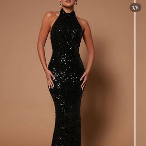 SEQUIN MAXI DRESS- NEVER WORN, NEW WITH TAGS/ SIZE S/ SUPER CUTE